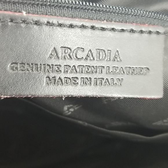 ARCADIA Made in Italy Embossed, Patent Leather Shoulder Bag Purse - Picture 2 of 16